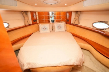 Premium Private Boat Dinner - live show